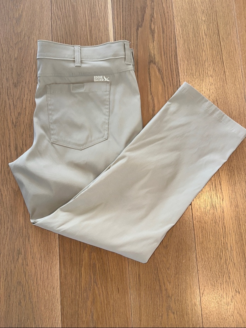 Eddie Bauer Tan Color Everyday Chinos. Excellent Condition. Brand New.